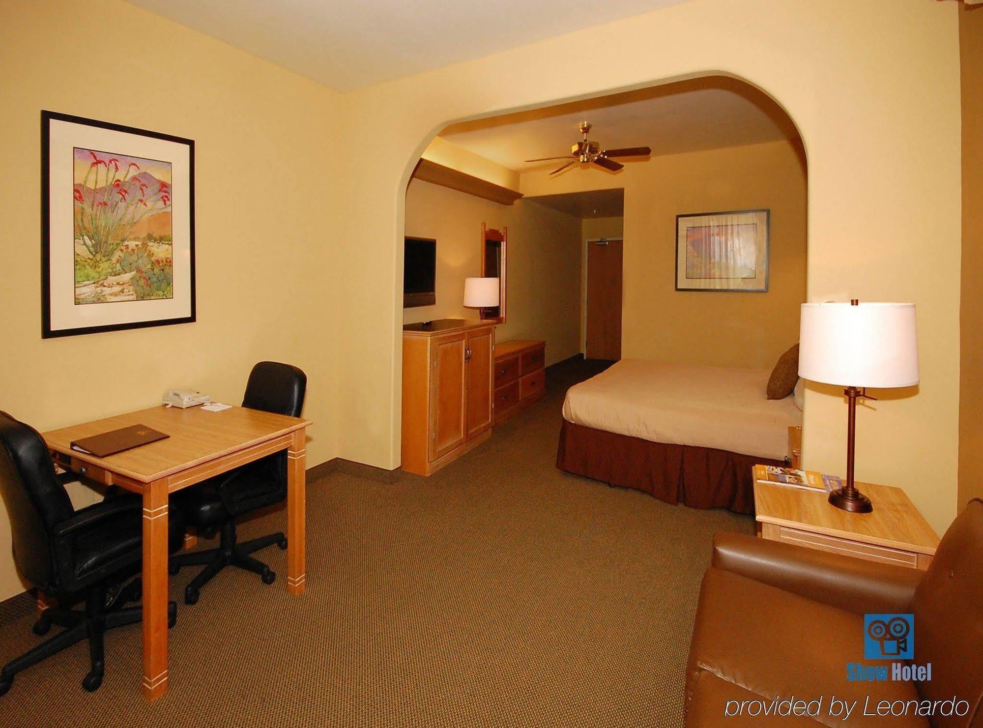 Quality Inn & Suites Phoenix Nw - Sun City Youngtown Kamer foto