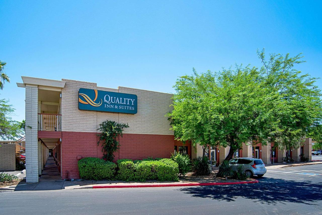 Quality Inn & Suites Phoenix Nw - Sun City Youngtown Buitenkant foto